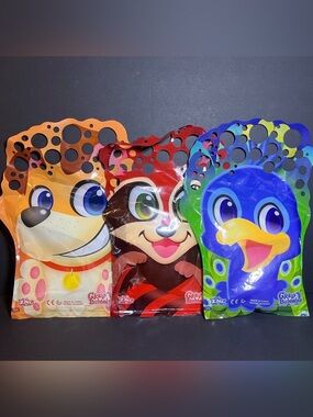 Lot of 3 Zing Dog, Raccoon & Peacock Wave & Play Glove A Bubbles